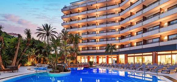 Kalėdos ir Naujieji metai Tenerifėje (7 naktys) - Hotel Fergus Puerto de la Cruz 4* viešbutyje su pusryčiais ir vakarienėmis plus