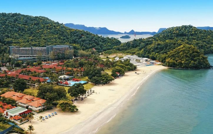 Holiday Villa Beach Resort & Spa Langkawi 4*